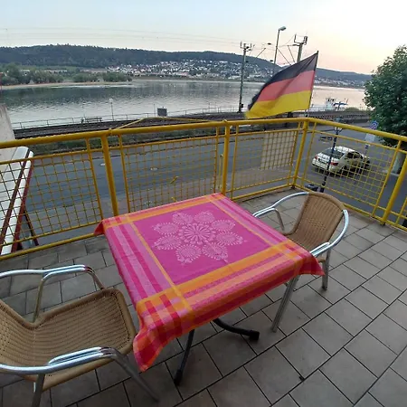 In Ruedesheim Mit Rheinblick, Le 公寓 *